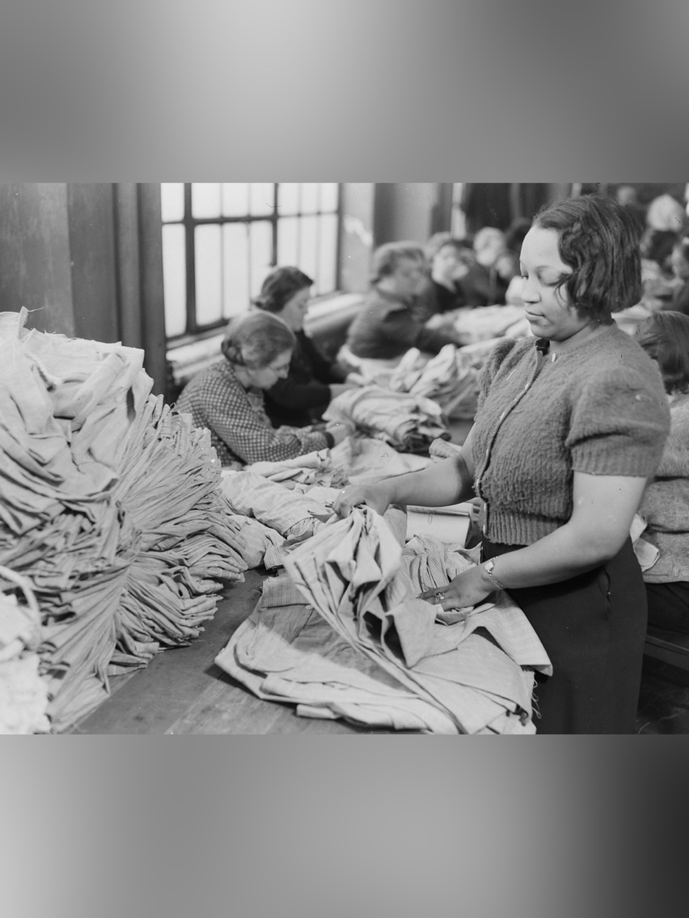 1942 WPA Sewing Shop 475 Tenth Avenue, New York City 8x10 Photo